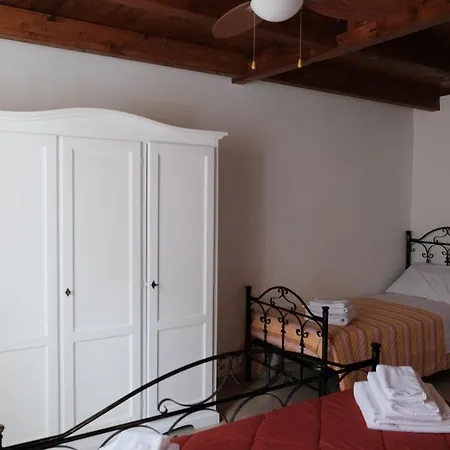 La Casa Del Tulipano Apartment *